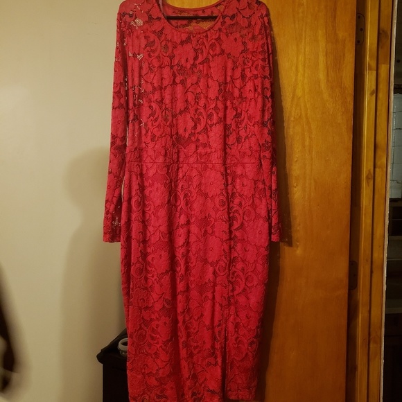 Red dress - Picture 1 of 1